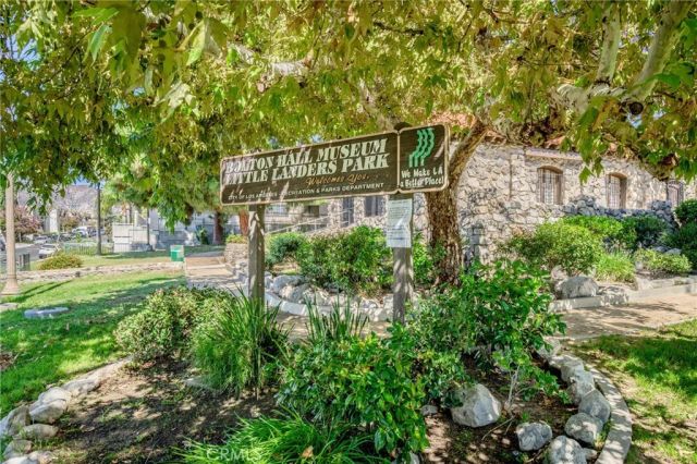 7176 Valmont Street, Tujunga, CA 91042