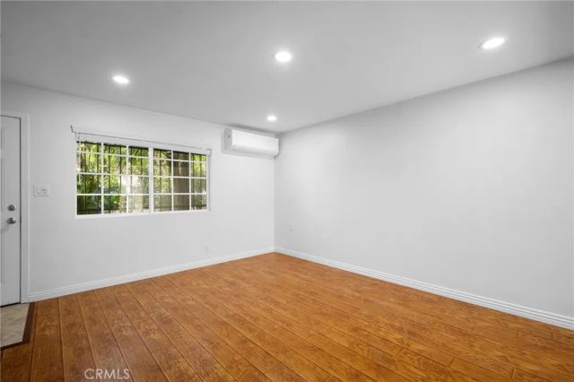 7176 Valmont Street, Tujunga, CA 91042
