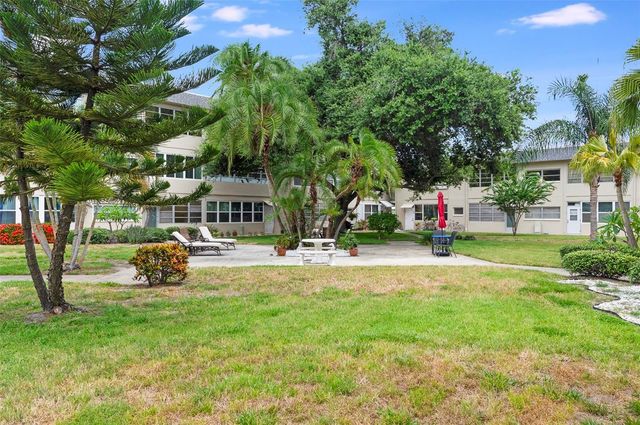 1225 58TH STREET N 203A, St Petersburg, FL 33710