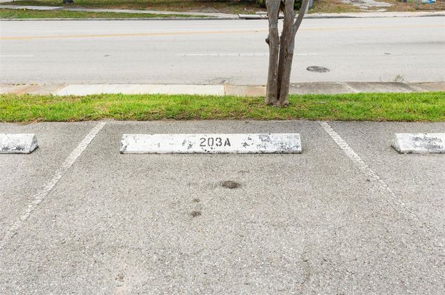 1225 58TH STREET N 203A, St Petersburg, FL 33710