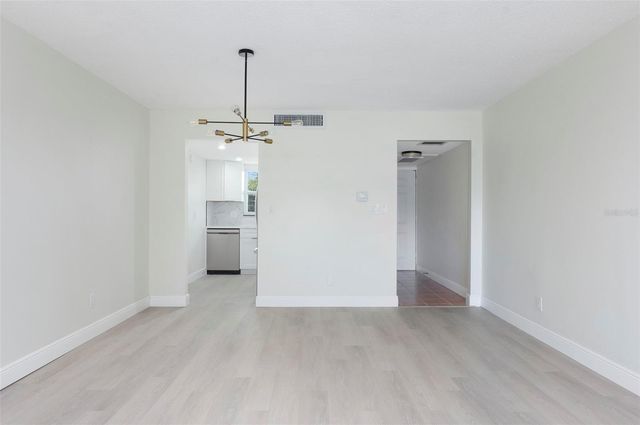 1225 58TH STREET N 203A, St Petersburg, FL 33710