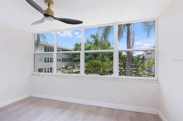 1225 58TH STREET N 203A, St Petersburg, FL 33710