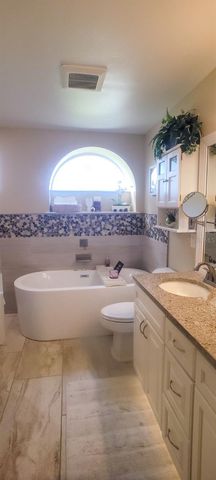 3567 65TH AVENUE CIRCLE E, Sarasota, FL 34243