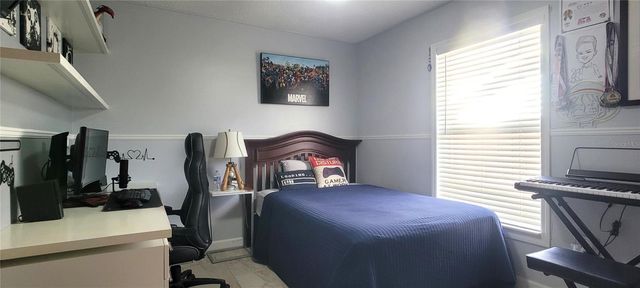 3567 65TH AVENUE CIRCLE E, Sarasota, FL 34243