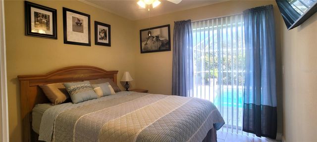 3567 65TH AVENUE CIRCLE E, Sarasota, FL 34243