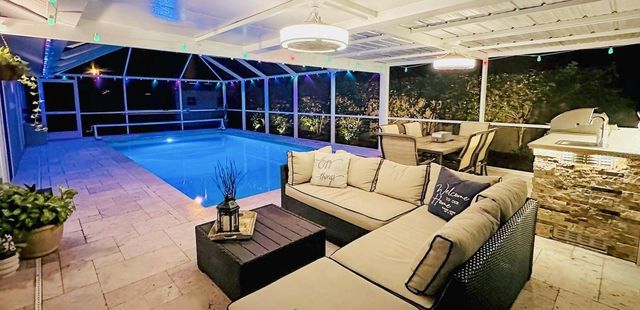 3567 65TH AVENUE CIRCLE E, Sarasota, FL 34243