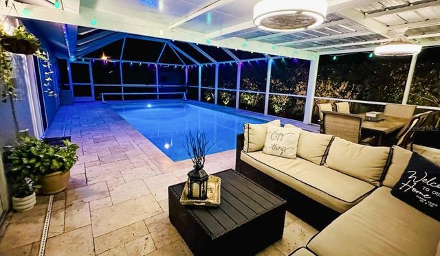 3567 65TH AVENUE CIRCLE E, Sarasota, FL 34243