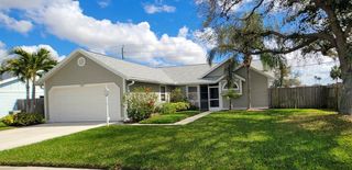 3567 65TH AVENUE CIRCLE E, Sarasota, FL 34243