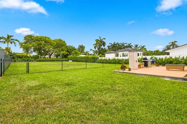 1911 SW 126th Ct, Miami, FL 33175