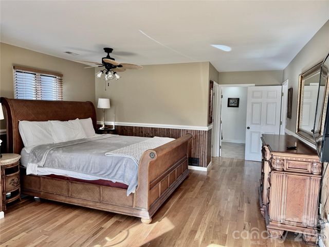 111 Burning Tree Lane, Flat Rock, NC 28731