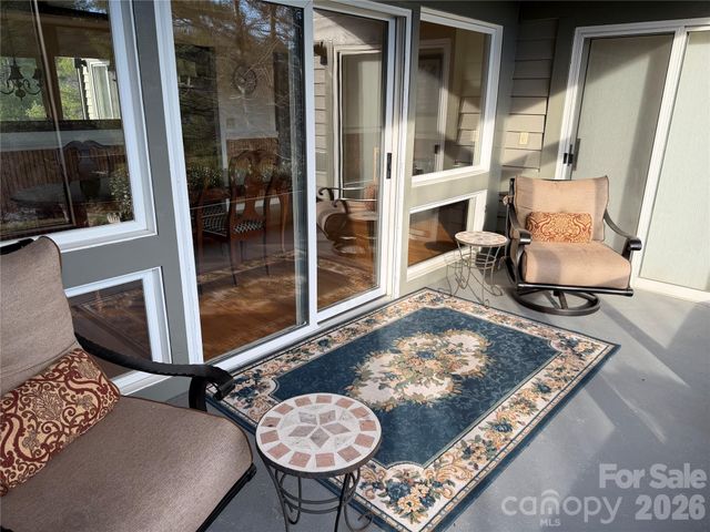 111 Burning Tree Lane, Flat Rock, NC 28731