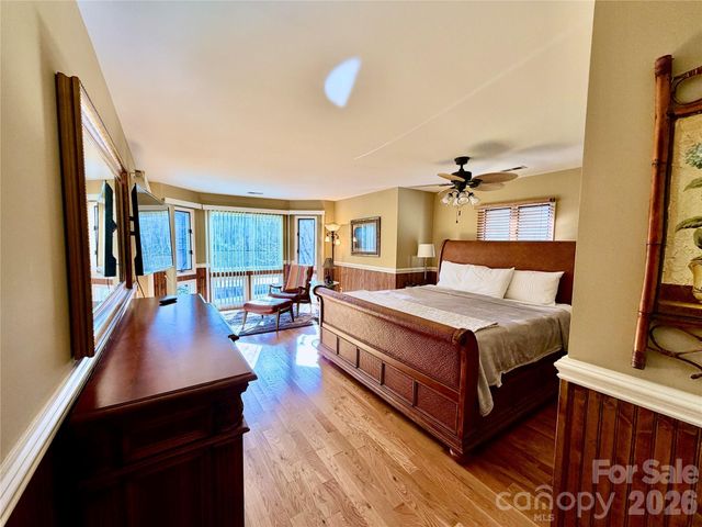 111 Burning Tree Lane, Flat Rock, NC 28731