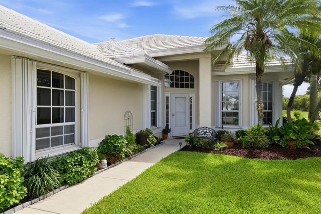 441 SW Fairway Landing, Port St. Lucie, FL 34986