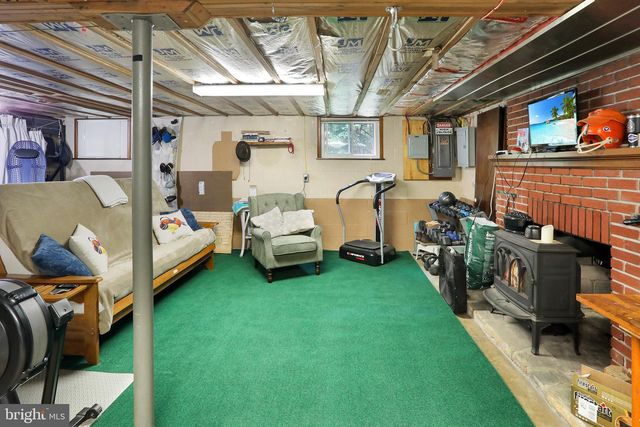 74 ROLLING LN, Harpers Ferry, WV 25425