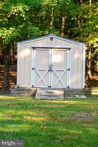 74 ROLLING LN, Harpers Ferry, WV 25425