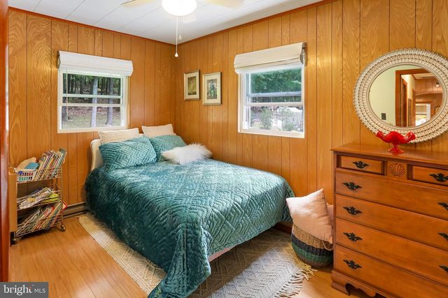 74 ROLLING LN, Harpers Ferry, WV 25425