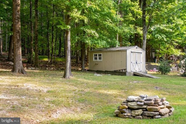 74 ROLLING LN, Harpers Ferry, WV 25425