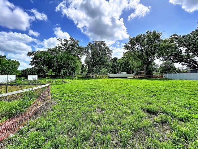 ROBSON, Seffner, FL 33584