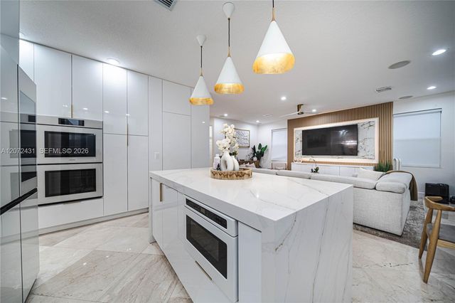 5261 SW 159th Avenue, Miramar, FL 33027