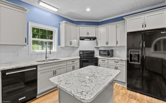 596 Greenbrier Farm Trail, Siler City, NC 27344