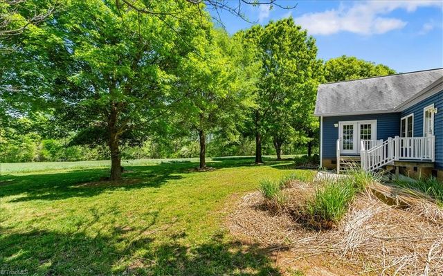596 Greenbrier Farm Trail, Siler City, NC 27344