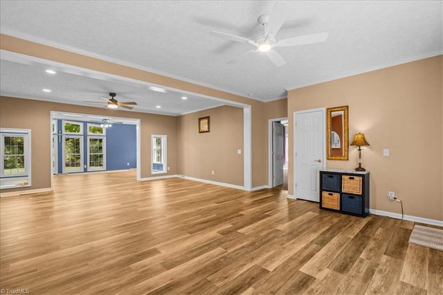 596 Greenbrier Farm Trail, Siler City, NC 27344