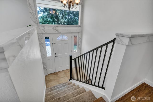 18415 9th Street E, Lake Tapps, WA 98391