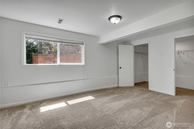 18415 9th Street E, Lake Tapps, WA 98391
