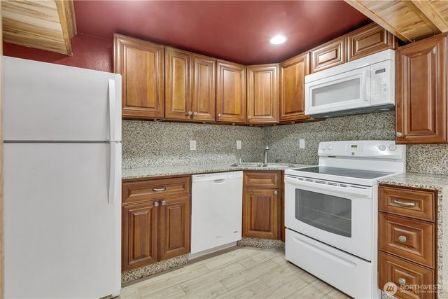 18415 9th Street E, Lake Tapps, WA 98391