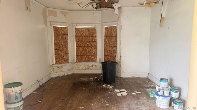 2634 Montclair Street, Detroit, MI 48214