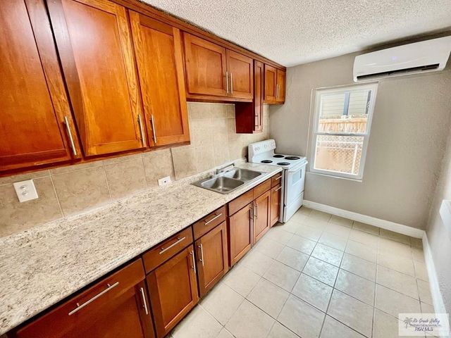 2615 E 32nd Street, Brownsville, TX 78521