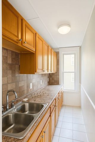 19 Henchman Street U3, Worcester, MA 01605