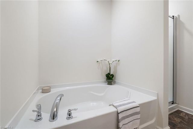 1316 Aurora Glen Drive, Winston-salem, NC 27045