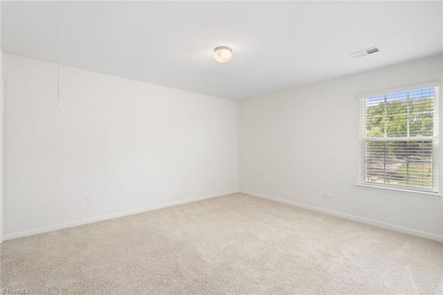 1316 Aurora Glen Drive, Winston-salem, NC 27045