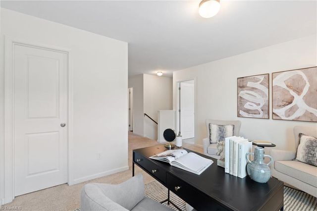 1316 Aurora Glen Drive, Winston-salem, NC 27045