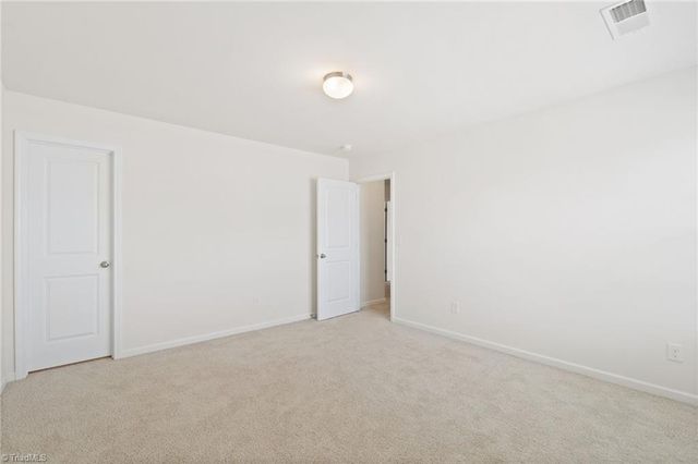 1316 Aurora Glen Drive, Winston-salem, NC 27045