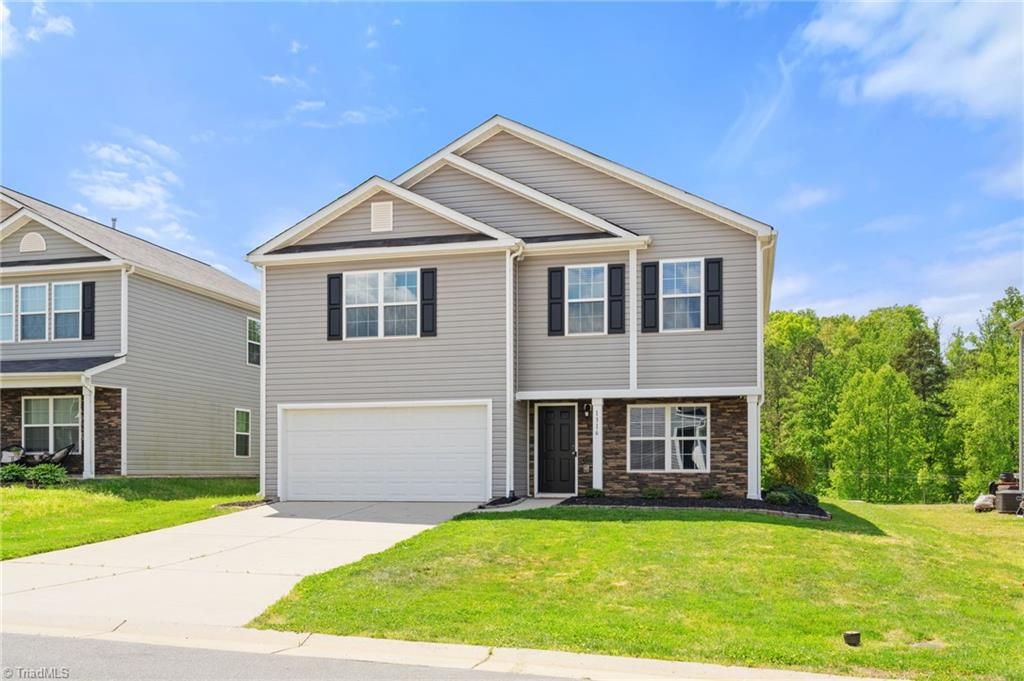 1316 Aurora Glen Drive, Winston-salem, NC 27045