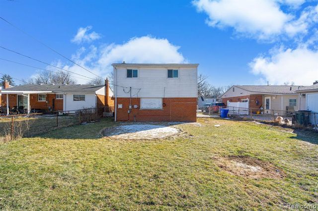18327 E 13 Mile Road, Fraser, MI 48026