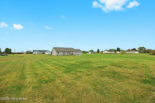 323 Oxmoor Dr, Elizabethtown, KY 42701