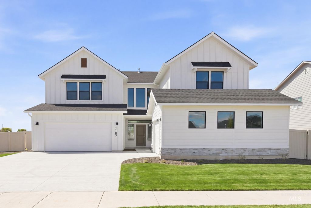 3498 E Jamestown Dr, Nampa, ID 83686