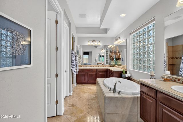3554 E Glacier Place, Chandler, AZ 85249