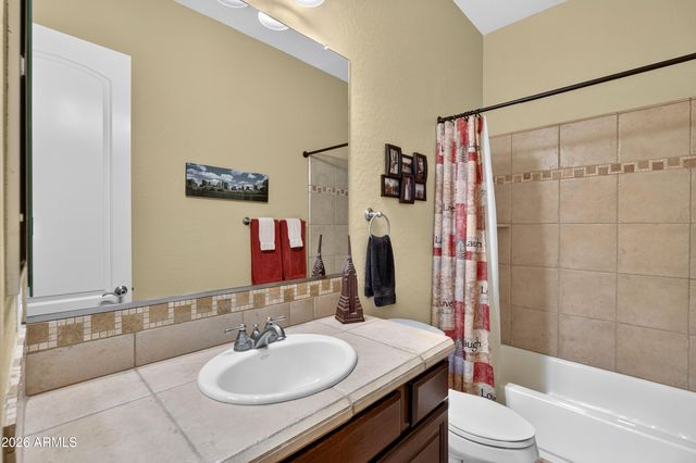 3554 E Glacier Place, Chandler, AZ 85249