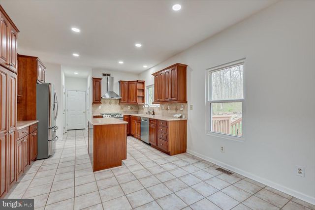 9 STIRRUP WAY, Princeton, NJ 08540