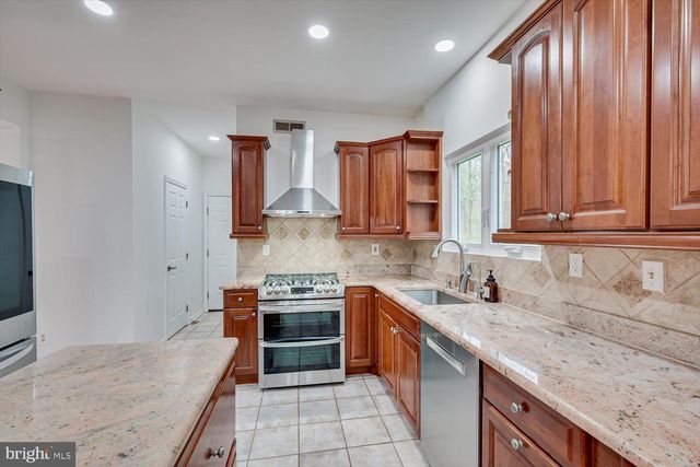 9 STIRRUP WAY, Princeton, NJ 08540