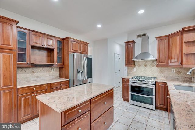 9 STIRRUP WAY, Princeton, NJ 08540