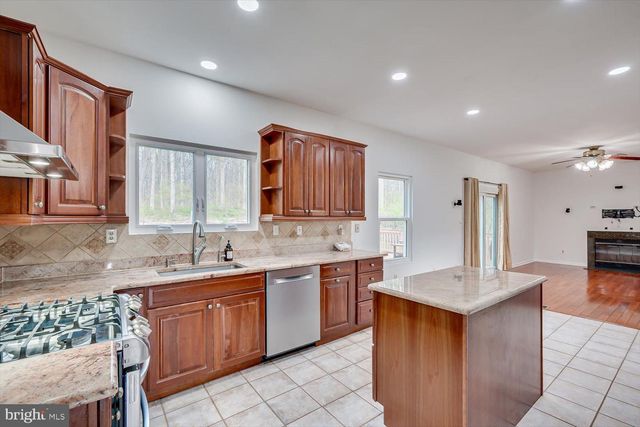 9 STIRRUP WAY, Princeton, NJ 08540