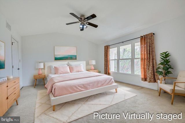 9 STIRRUP WAY, Princeton, NJ 08540