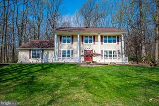 9 STIRRUP WAY, Princeton, NJ 08540