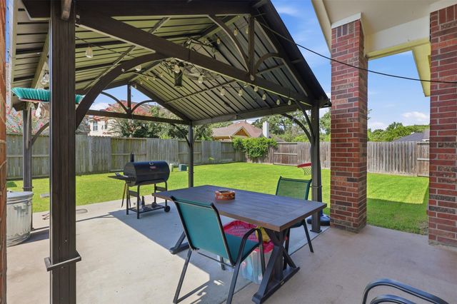 11207 Timbertree Lane, Houston, TX 77070