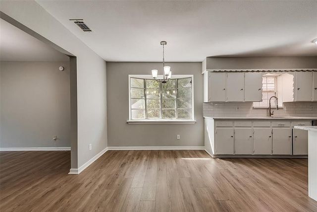 8423 Cadenza Lane, Dallas, TX 75228
